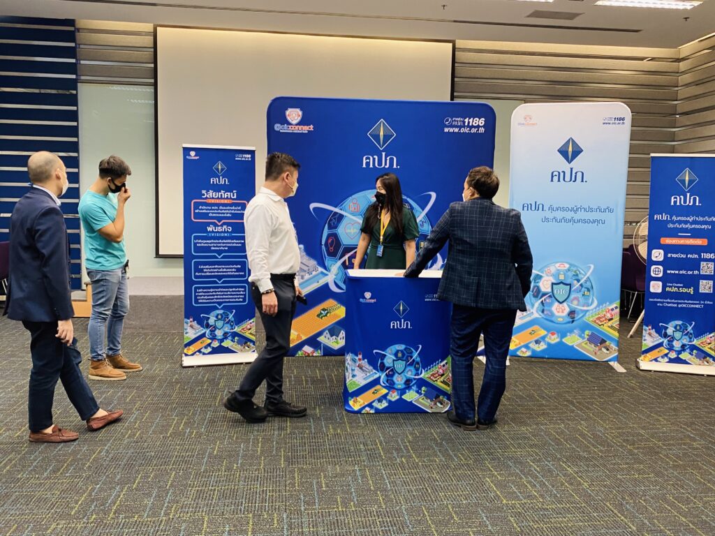 ป้ายโรลอัพ